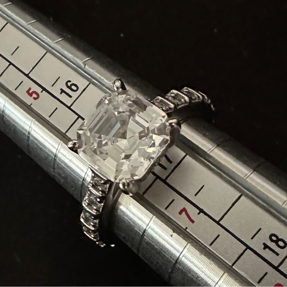 GET ENGAGED Classy Sterling Silver Square Cut CZ Ring w/Sm Round Stones SZ 6 - Picture 2 of 12
